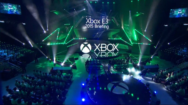 Quang cảnh buổi họp báo của Microsoft Xbox.