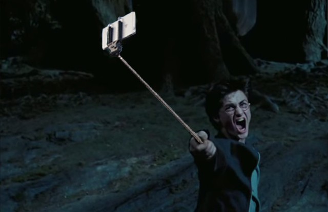 Harry Potter và câu thần chú gọi thần hộ mệnh expecto patronus trong tập phim Harry Potter và người tù