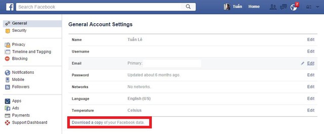 Sau khi vào Settings, chọn &quot;Download a copy of your Facebook data.&quot;
