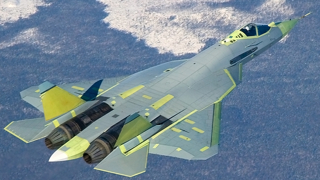Su-50 (T-50) là máy bay chiến đấu thế hệ thứ năm của điện Kremlin, và là phản ứng của Nga đối với F-35 của Mỹ