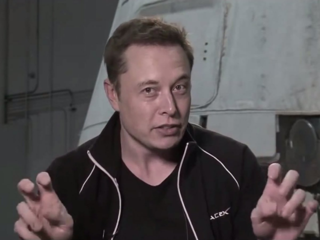Elon Musk đang có ý định gì khi cho bán tháo cổ phiếu của Tesla hôm 7/8?