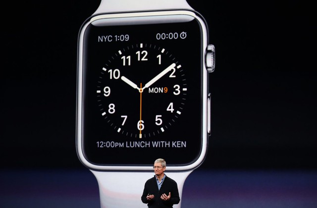 Ngoài việc hiển thị giờ, bạn có thể dễ dàng thêm cả tính năng dự báo thời tiết lên mặt Apple Watch.