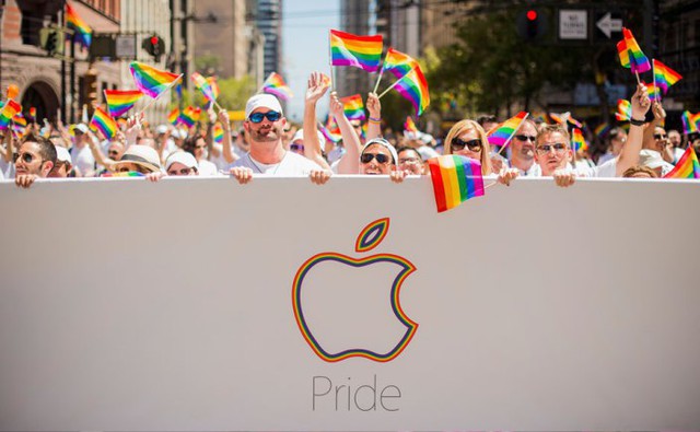  Apple tích cực tham gia các hoạt động xã hội để quảng bá cho thương hiệu của mình. 