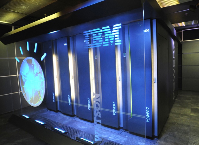  Siêu máy tính Watson sẽ là át chủ bài giúp IBM lội ngược dòng. 