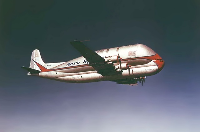  Phiên bản đầu tiên của Guppy được chế tạo trực tiếp từ thân của một chiếc Boeing 377 Stratocruiser – biến thể chở hàng. 