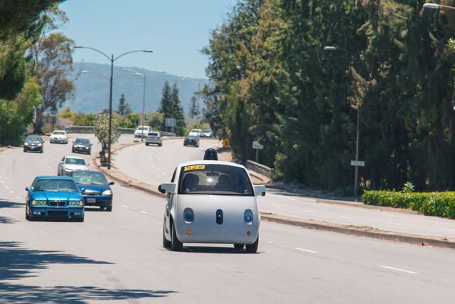 Xe tự lái của Google chạy thử trên đường phố Mỹ