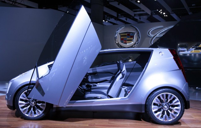  Concept Cadillac Urban Luxury có thiết kế độc đáo và sử dụng loại động nhỏ nhưng có hiệu quả rất cao, giúp mở rộng không gian bên trong xe. 