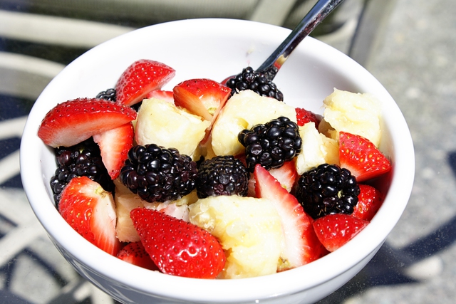  Hóa ra, một bát trái cây thế này cho bữa sáng mới giúp bạn tỉnh táo 