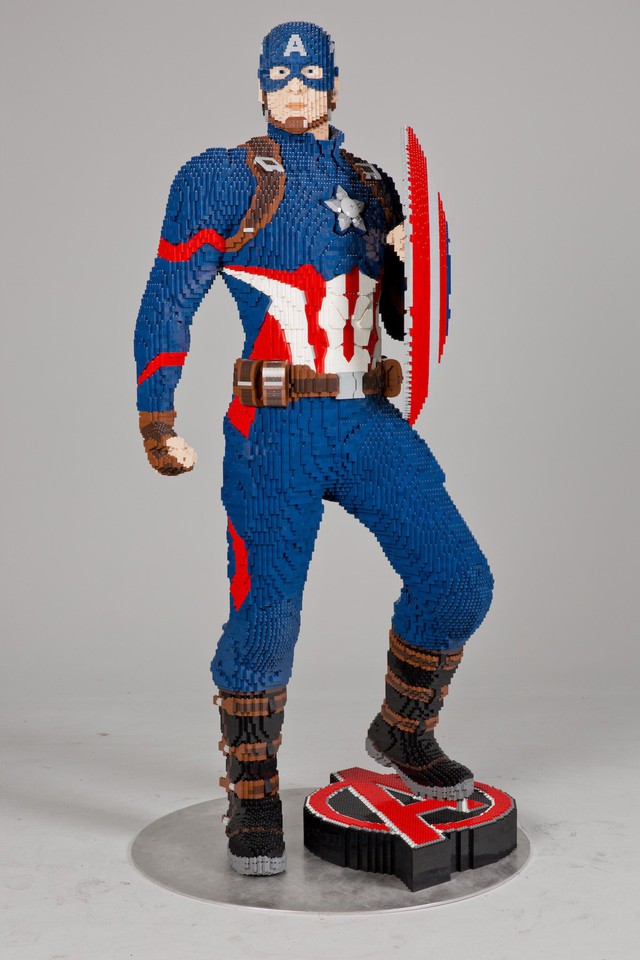  Đây là bức tượng Captian America trong bộ phim Civil War của Marvel ra mắt vào tháng 5/2016. 