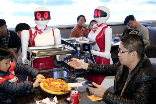  Nhà hàng robot ở Tô Châu này có tổng cộng 15 nhân viên robot. 