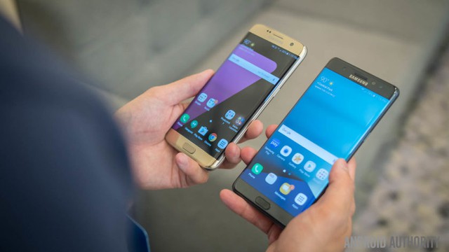  Bộ đôi Galaxy S7 Edge và Note 7 mới của Samsung với cạnh màn hình cong đặc trưng. 