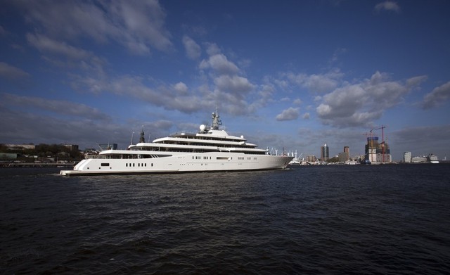  Với giá trị lên đến 500 triệu USD, du thuyền này đang thuộc quyền sở hữu của tỷ phú người Nga Roman Abramovich. 