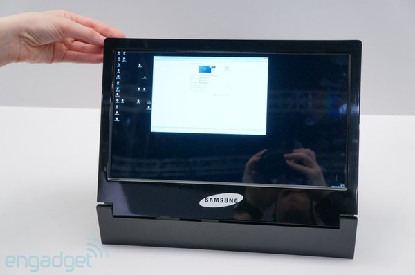 Những hình ảnh đầu tiên về màn hình độ phân giải siêu cao của Samsung