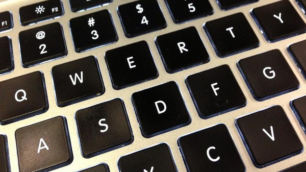 B&agrave;n l&agrave;m việc trong tương lai năm 2020 sẽ như thế n&agrave;o? 2