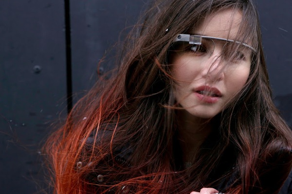Khi phái nữ cũng quan tâm đến Google Glass 4