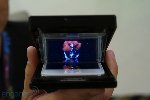Palm Top Theater: Thiết bị giúp xem hình ảnh 3D trên iPhone 3