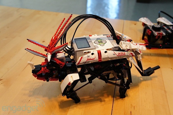 Lego Mindstorms EV3 - Bộ xếp hình công nghệ cao ra mắt 3 mẫu mới 6