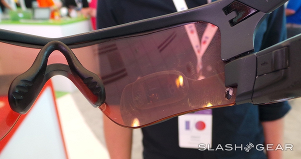Jet: "Smart" kính râm thể thao của Recon xuất hiện tại Google I/O 13