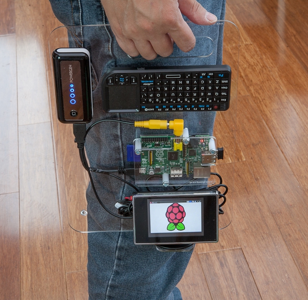 Raspberry Pi: Máy tính nhỏ chỉ bằng chiếc thẻ tín dụng 2