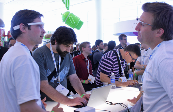 Google Glass sẽ “nói chuyện” với bạn thông qua những rung động xương trong đầu 2