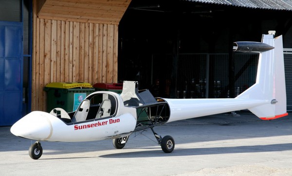 Sunseeker chế tạo máy bay hai chỗ đầu tiên chạy bằng năng lượng mặt trời 2