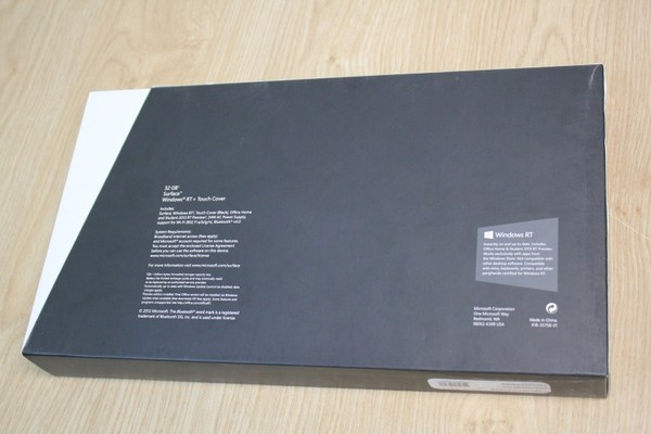 Đập hộp Microsoft Surface đầu tiên về Hà Nội 4