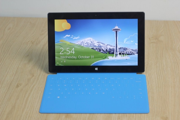 Đập hộp Microsoft Surface đầu tiên về Hà Nội 20