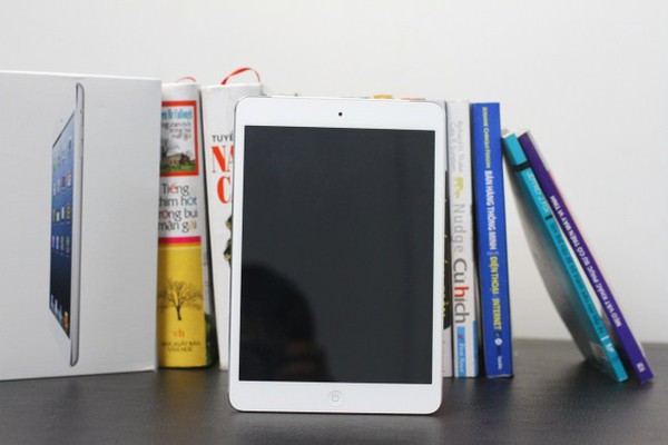 Đập hộp iPad mini 4G tại H&agrave; Nội, gi&aacute; 14,5 triệu đồng 16