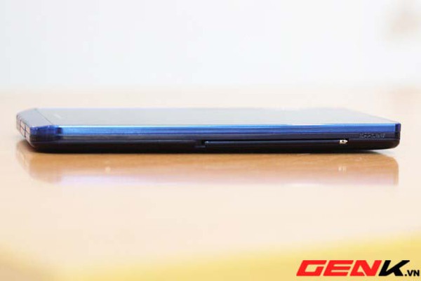 Sharp Aquos Phone Zeta SH-02E: Điện thoại đầu tiên có màn hình IGZO về VN 9