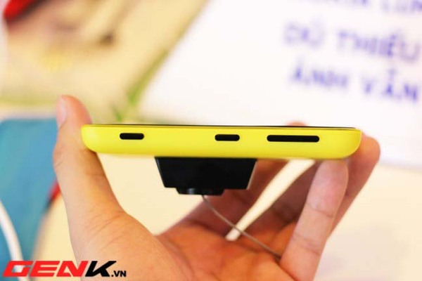 Cận cảnh Nokia Lumia 620 tại Hà Nội 22