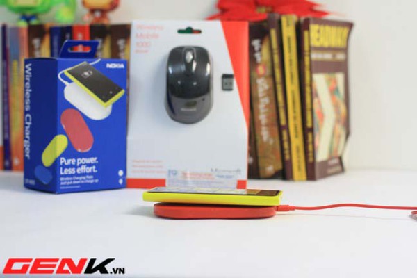 Nokia bắt đầu bán Lumia 920 tại Việt Nam: Màu sắc bắt mắt, giá 14 triệu đồng 6