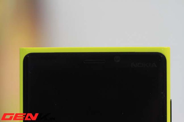  Nokia bắt đầu bán Lumia 920 tại Việt Nam: Màu sắc bắt mắt, giá 14 triệu đồng 24