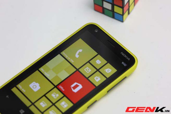 Đập hộp Nokia Lumia 620 chính hãng tại Việt Nam: Nhỏ gọn, giá 5,5 triệu đồng 20