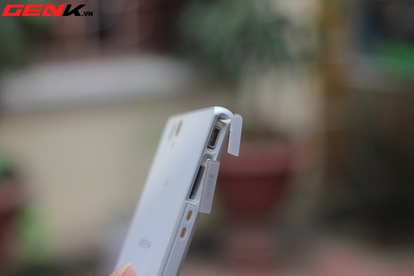 Cảm nhận Sony Xperia Z đầu tiên về VN: Thiết kế đẹp, cảm giác cầm chưa tốt 19