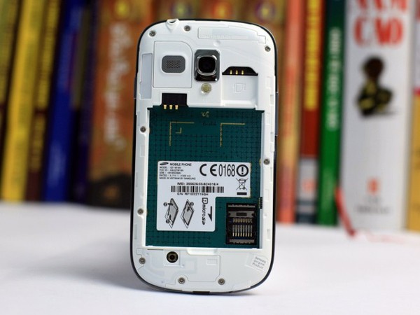 Đập hộp Galaxy SIII mini LaFleur - Điện thoại hợp tặng bạn gái 14 Đập hộp Galaxy SIII mini LaFleur - Điện thoại hợp tặng bạn gái 14