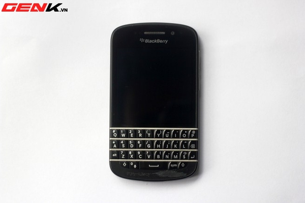 BlackBerry Q10 về Việt Nam: Màn hình vuông, bàn phím lớn nhất từ trước tới nay 9
