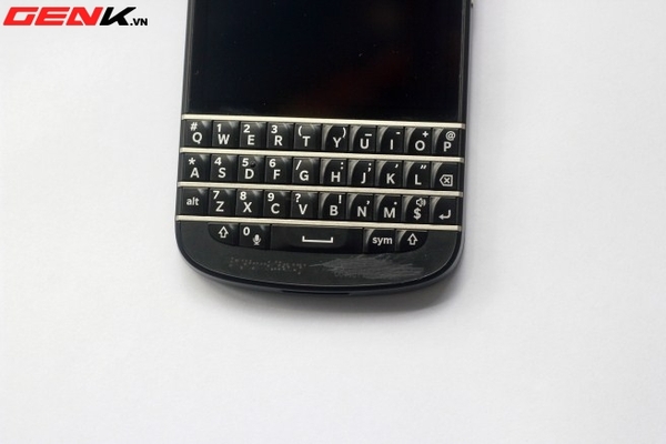 BlackBerry Q10 về Việt Nam: Màn hình vuông, bàn phím lớn nhất từ trước tới nay 17