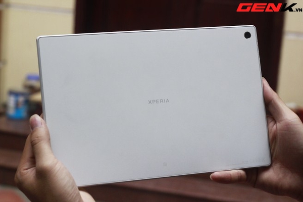 Đập hộp Sony Xperia Tablet Z phiên bản SO-03E tại Hà Nội 3