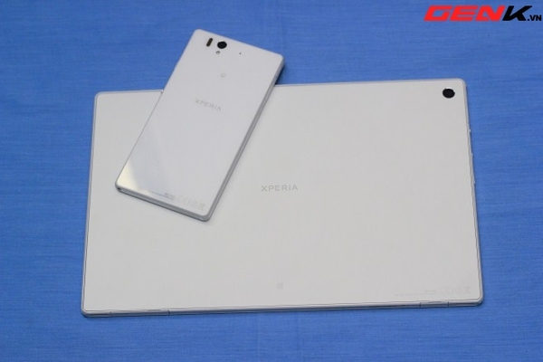 Đập hộp Sony Xperia Tablet Z phiên bản SO-03E tại Hà Nội 17