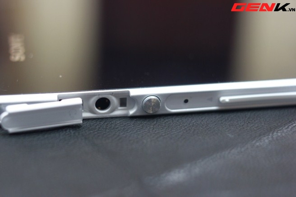 Đập hộp Sony Xperia Tablet Z phiên bản SO-03E tại Hà Nội 18