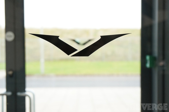  Logo của Vertu đã có từ trước khi cái tên này được chọn.