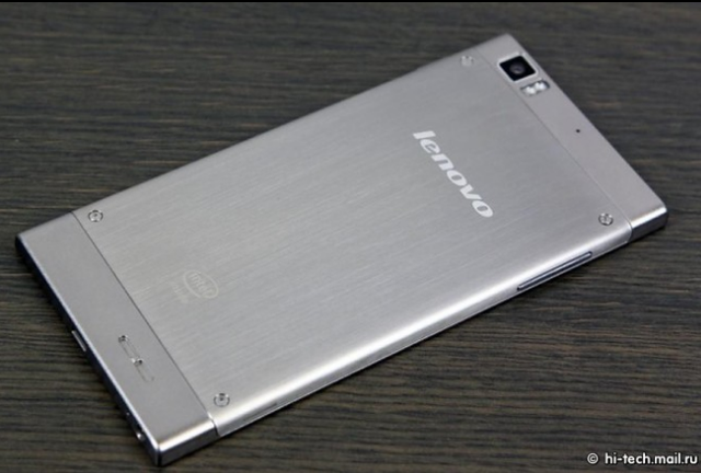Lenovo K900: Smartphone thiết kế ấn tượng với chip Intel 