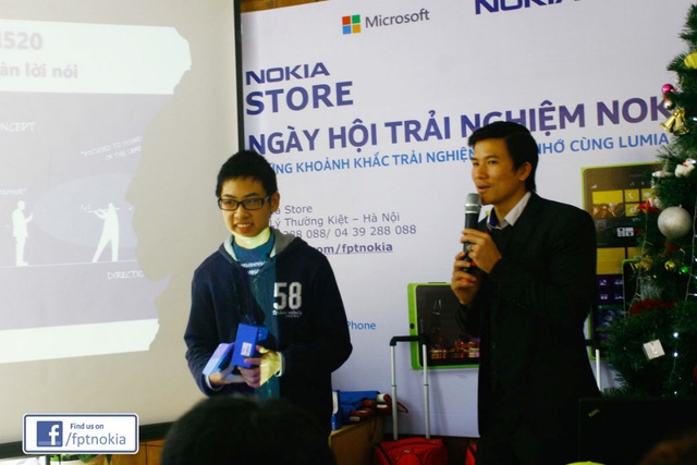 Quà tặng pin sạc Nokia DC16 cho 1 vị khách nhí của chương trình