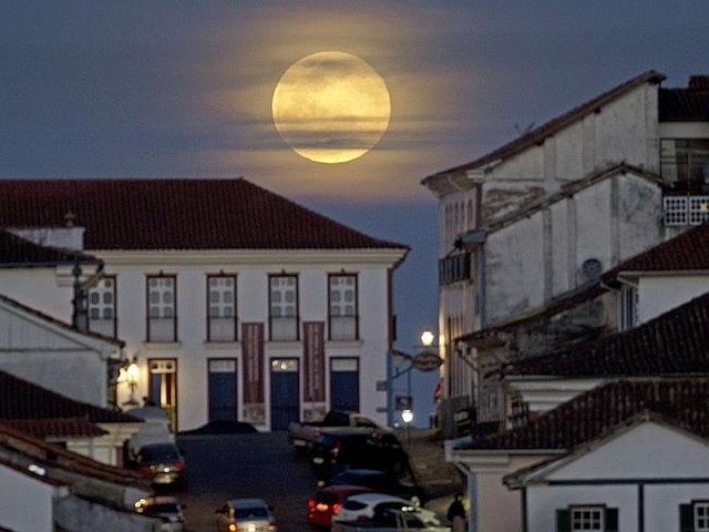The moon in Ouro Preto, Brazil. AFP PHOTO / Douglas MAGNO