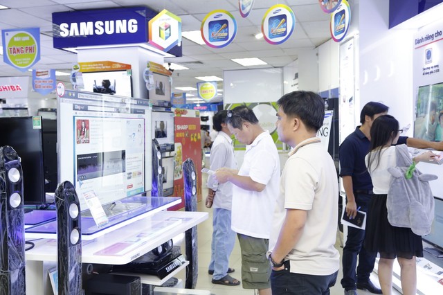 Samsung tích hợp đầu thu tín hiệu kỹ thuật số vào các mẫu TV 2014 trên 32 inch