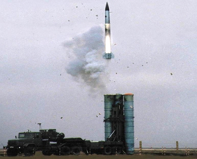 Khám phá sức mạnh hệ thống tên lửa phòng không của Nga