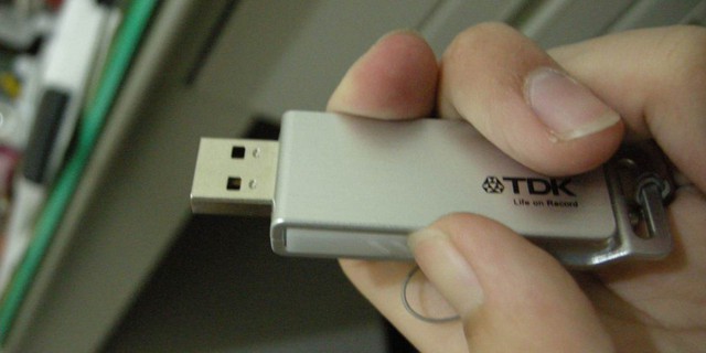 "Nhân bản" dữ liệu trên USB với ImageUSB