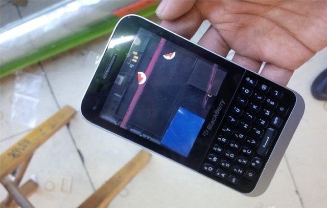 Rò rỉ smartphone BlackBerry giá rẻ mang tên mã Kopi