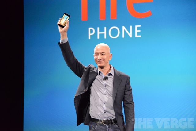Amazon chính thức ra mắt Fire Phone với giao diện 3D thú vị