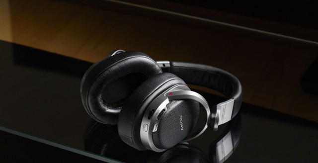 MDR-HW700DS- tai nghe không dây âm thanh vòm 9.1 đầu tiên trên thế giới của Sony